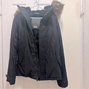 Aritzia TNA Lining removable faux fur hood Super Warm Zipper Parka black size S